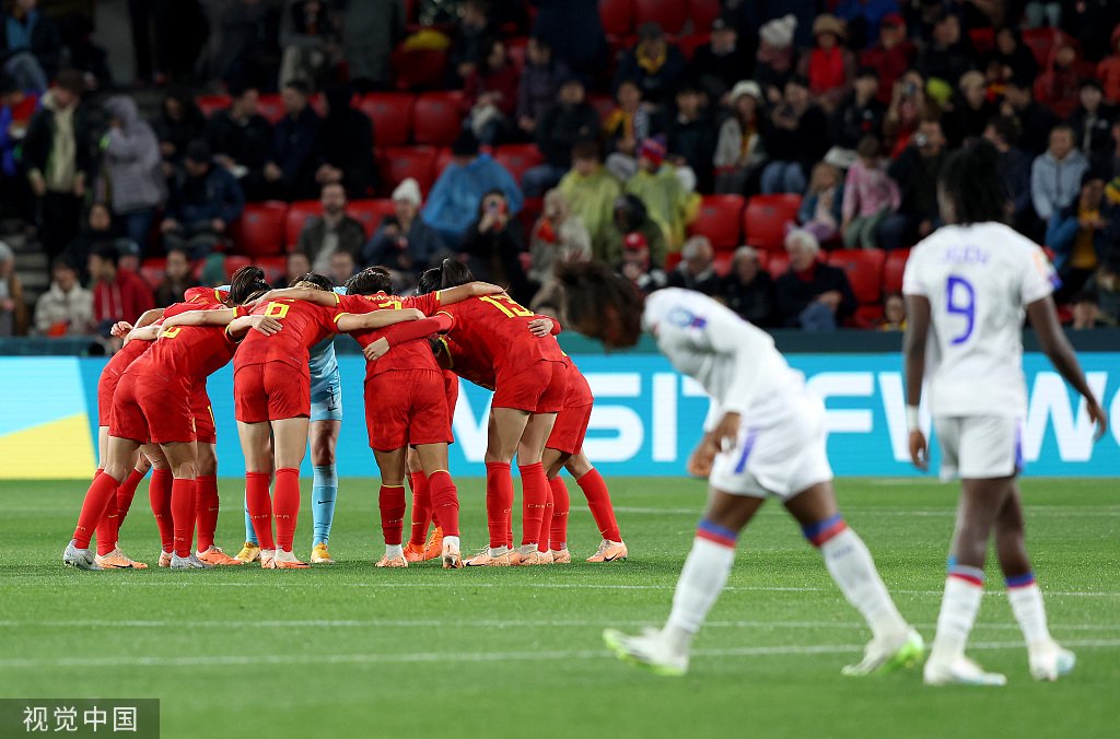 争取胜利,中国女足再现雄姿 争取胜利,中国女足再现雄姿
