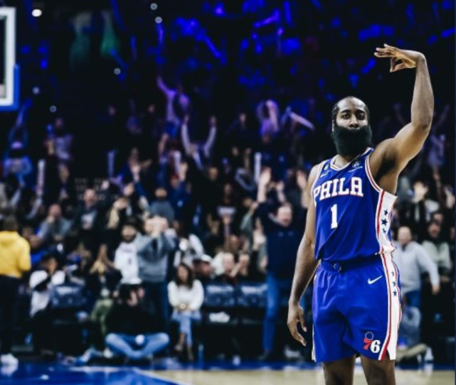 爱体育官方网站-佛罗伦萨换帅完成,新帅赛季首胜令人印象深刻