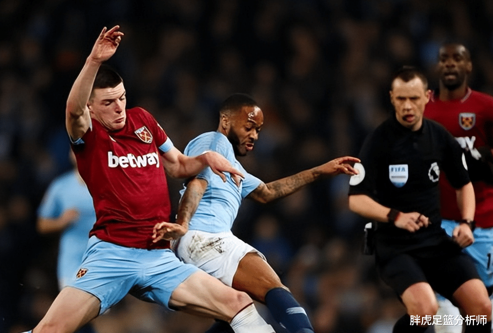 爱体育官方网站-曼联遭遇西汉姆联,全场悬念不断,精彩至最后