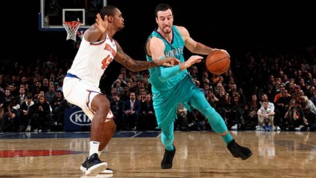 年轻球员打出神勇表现，成为关注焦点