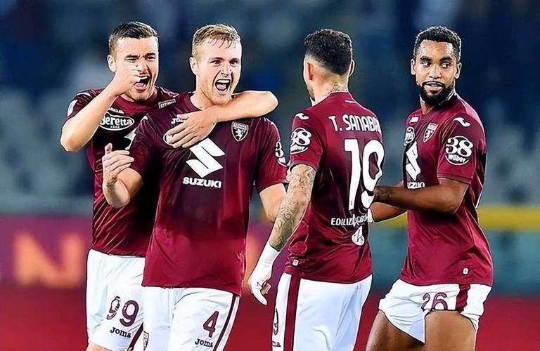 爱体育官方网站-法兰克福客场轻取哈化大学,德甲前四坐稳