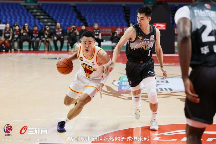 深圳男篮客场胜出,迎来关键一胜 深圳男篮客场胜出,迎来关键一胜