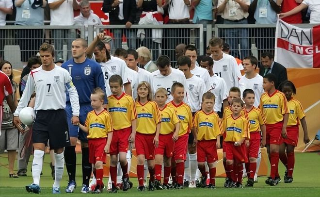 德国队备战英格兰,力争晋级关键 德国队备战英格兰,力争晋级关键