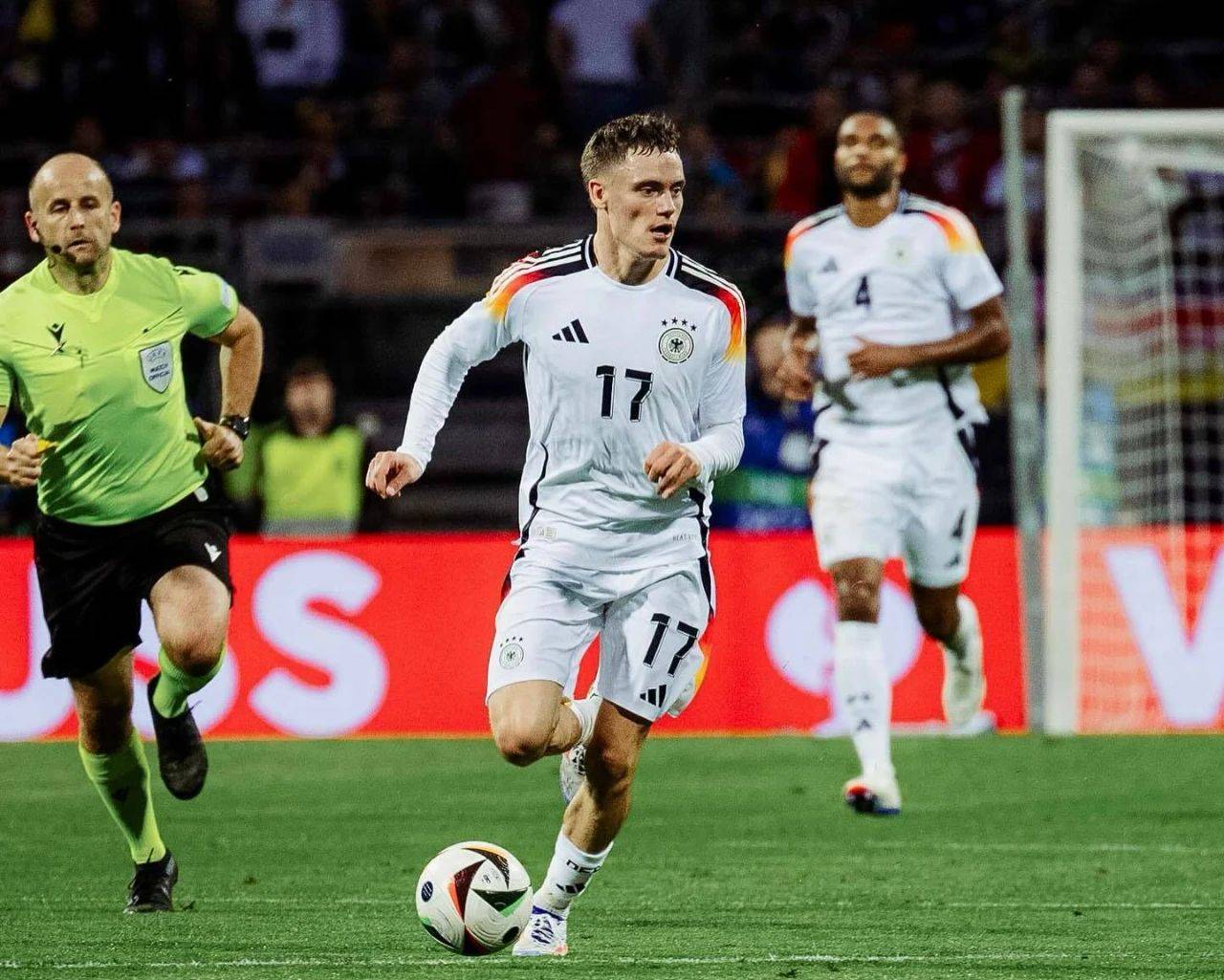 德国足球队在欧洲比赛中表现出色 德国足球队在欧洲比赛中表现出色