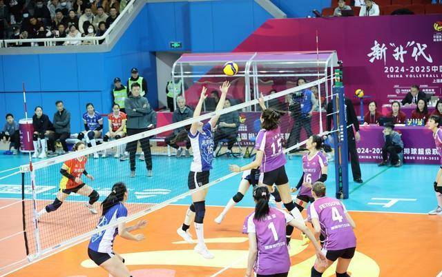 江苏宏远艰难胜出:背水一战成功逆转,保持领先 江苏宏远艰难胜出:背水一战成功逆转,保持领先