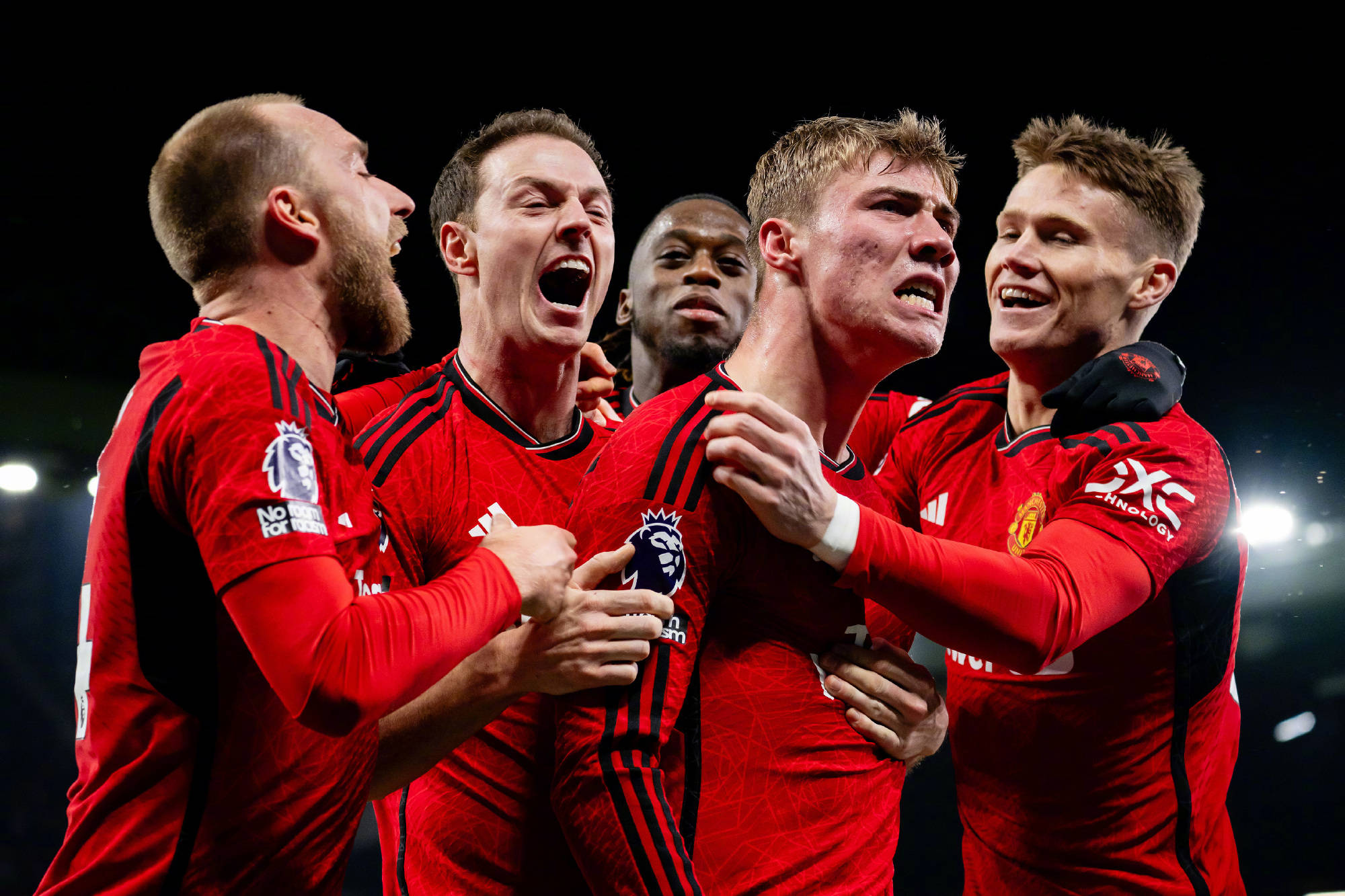 爱体育官方网站-曼城主场3-0大胜沃特福德,稳定英超榜首位置