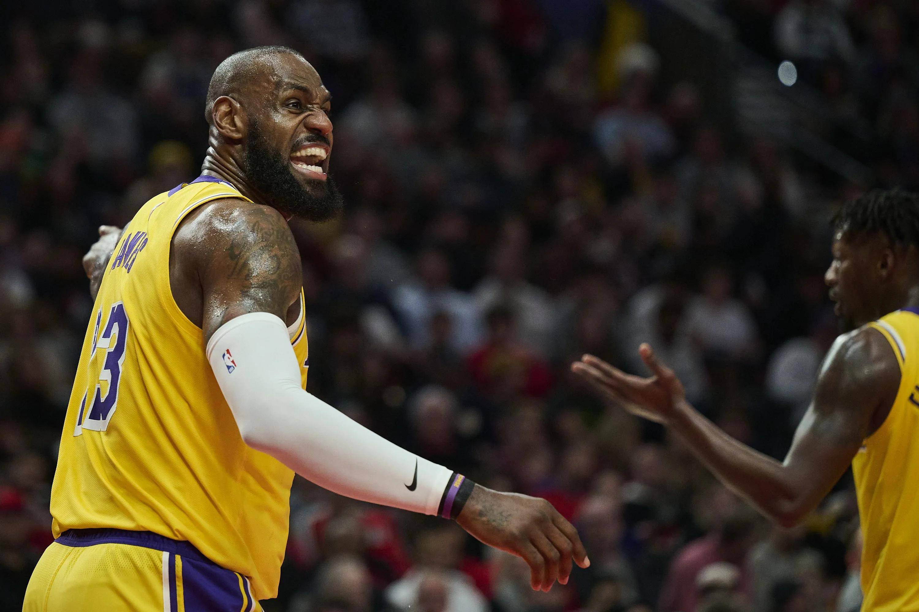 爱体育-开拓者主场大胜湖人,豪取胜利