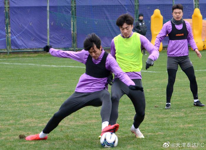 江苏苏宁战平天津泰达,保持稳定状态 江苏苏宁战平天津泰达,保持稳定状态