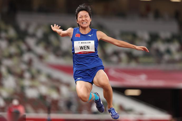 爱尔兰田径选手获得女子跳远冠军 爱尔兰田径选手获得女子跳远冠军