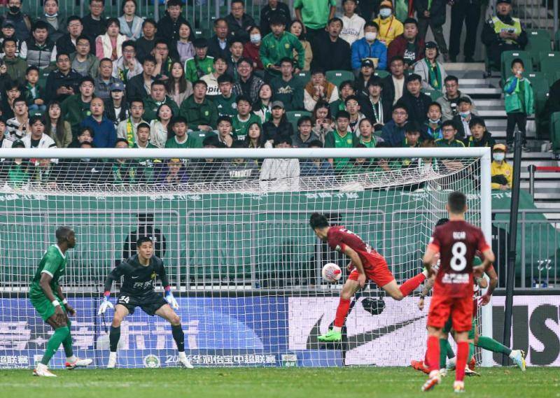 爱体育官方网站-精彩进球连连,球迷沸腾不已