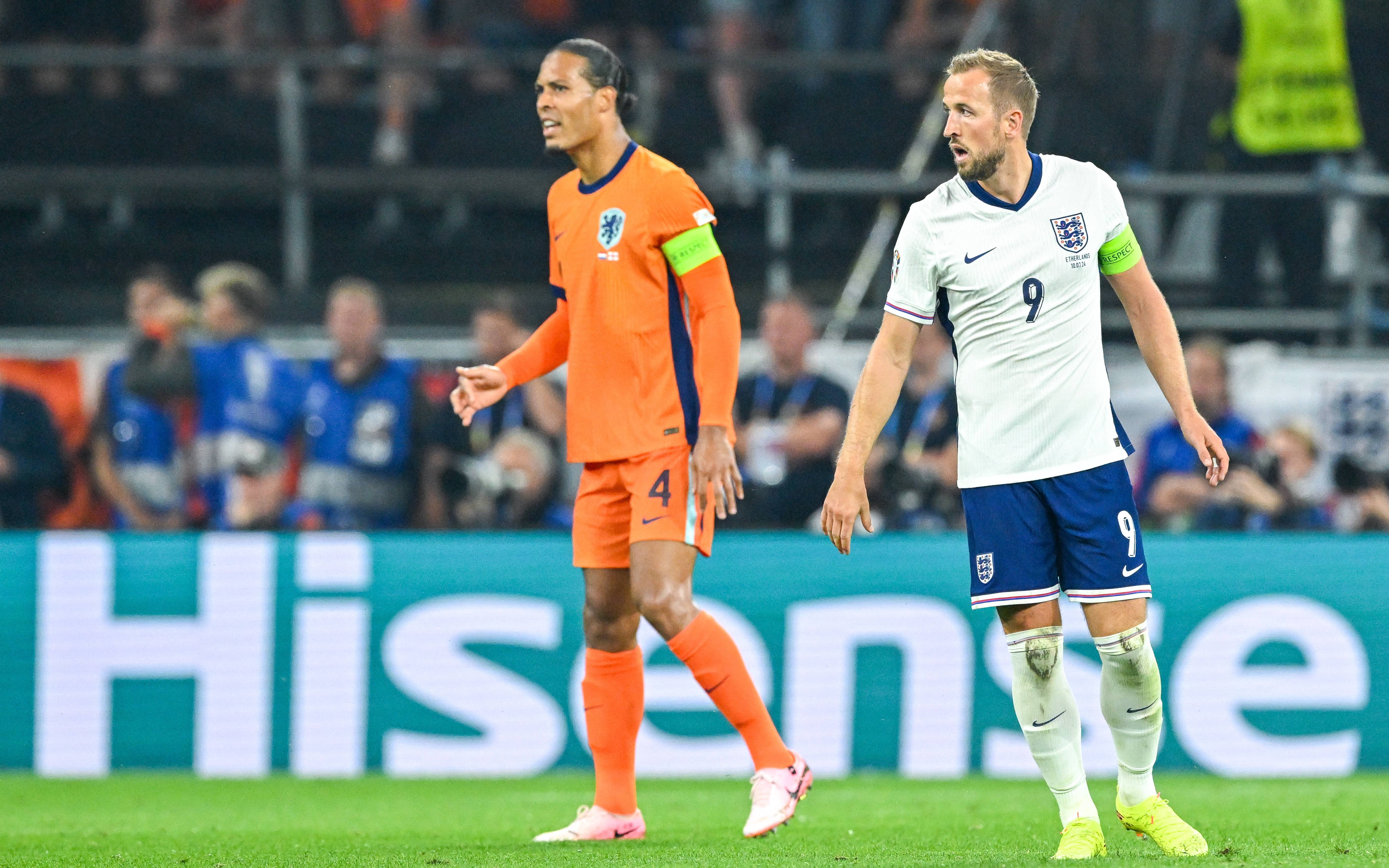 西班牙队惨败英格兰,遗憾退出欧洲杯 西班牙队惨败英格兰,遗憾退出欧洲杯