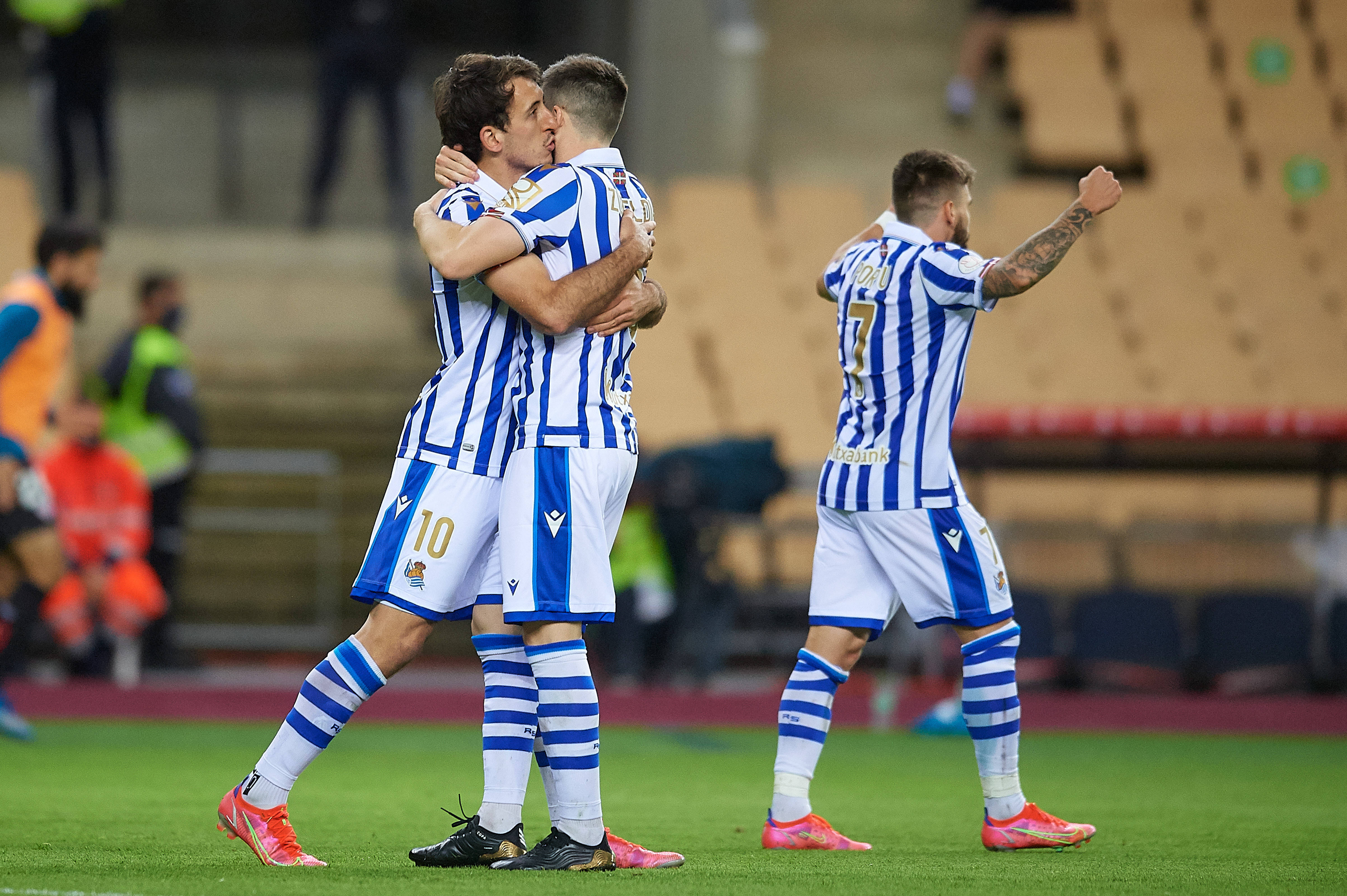 曼城球员士气高涨,期待在英格兰足球甲级联赛中取得佳绩 曼城球员士气高涨,期待在英格兰足球甲级联赛中取得佳绩