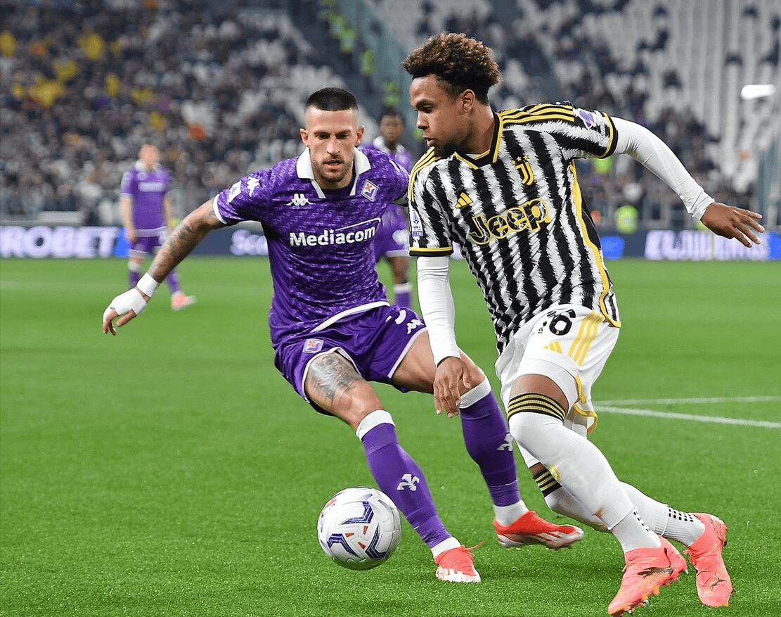 爱体育官方网站-尤文图斯名宿现身球场,引发球迷热议