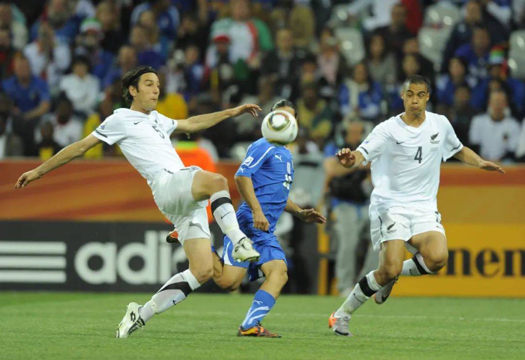 大洋洲室内足球大赛开幕,球队表现喜人 大洋洲室内足球大赛开幕,球队表现喜人