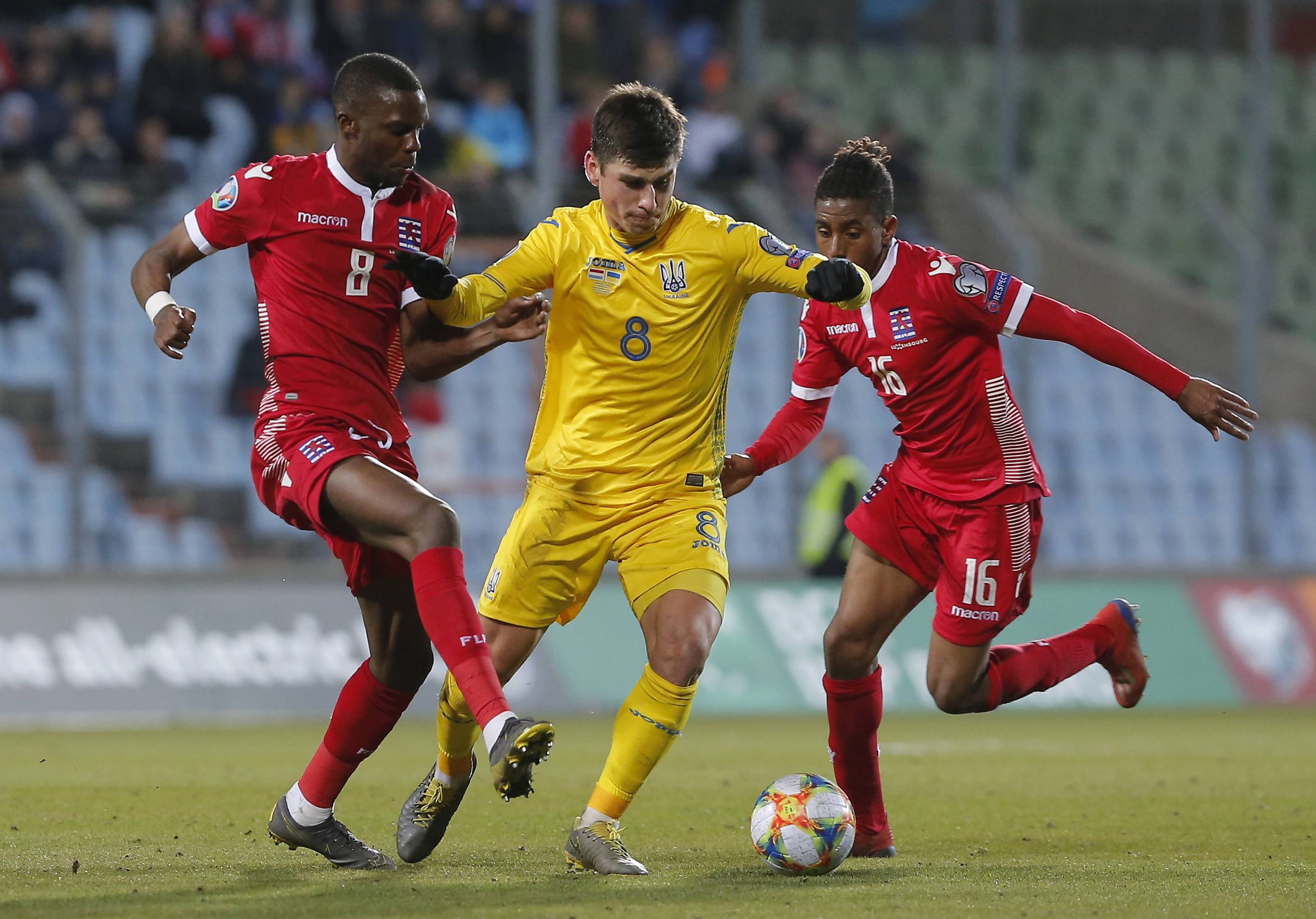 欧洲足球比赛热度不减,球员实力获赞 欧洲足球比赛热度不减,球员实力获赞