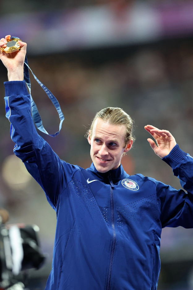 美国田径队表现抢眼,豪取多项金牌 美国田径队表现抢眼,豪取多项金牌