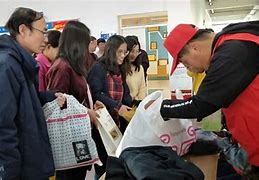 爱体育官方网站-罗马队员私下捐款支援贫困地区,引发掌声