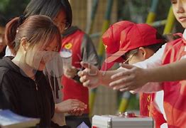 罗马队员私下捐款支援贫困地区,引发掌声 罗马队员私下捐款支援贫困地区,引发掌声