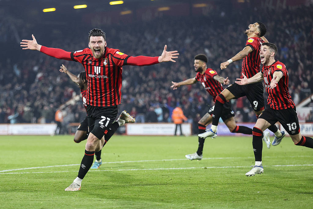 伯恩茅斯主场平局!遇险未能全取三分,战绩蹒跚 伯恩茅斯主场平局!遇险未能全取三分,战绩蹒跚