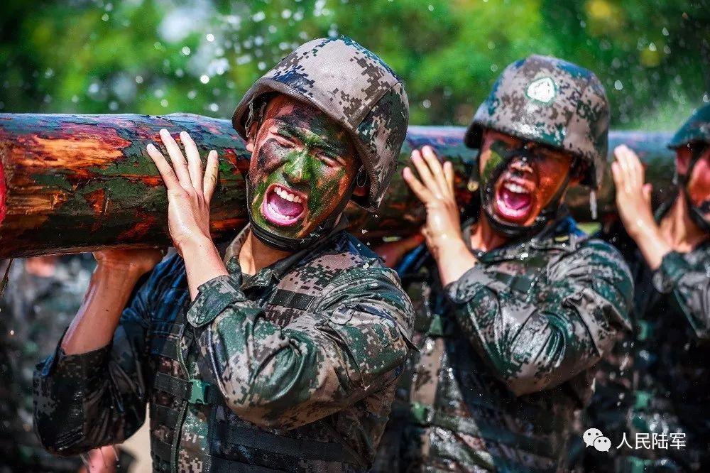 爱体育官方网站-场上无畏,选手敢战敢拼