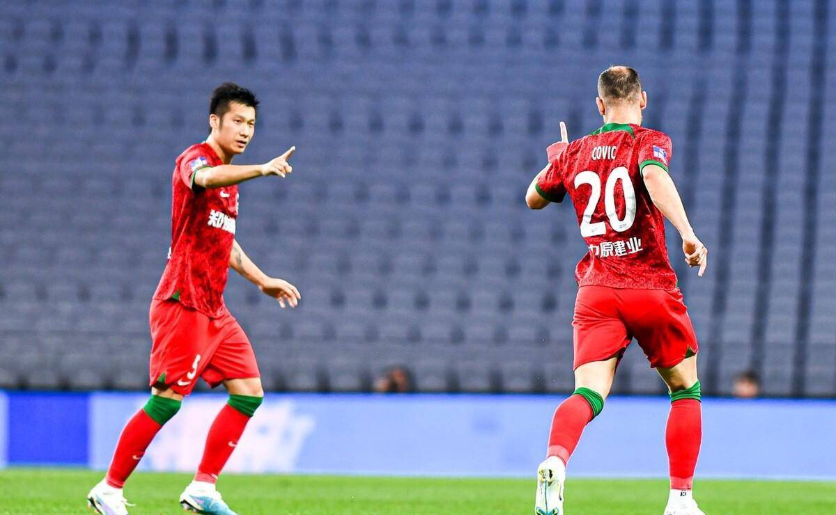 爱体育-河南建业强力反击,中后卫出色发挥