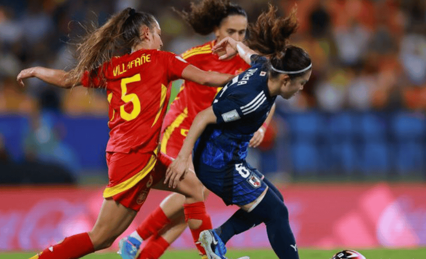 中国女足球员成功晋级国际足球赛半决赛 中国女足球员成功晋级国际足球赛半决赛