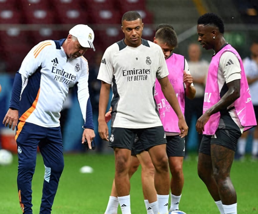 莱加内斯客场逼平瓦伦西亚,双方争斗不下 莱加内斯客场逼平瓦伦西亚,双方争斗不下