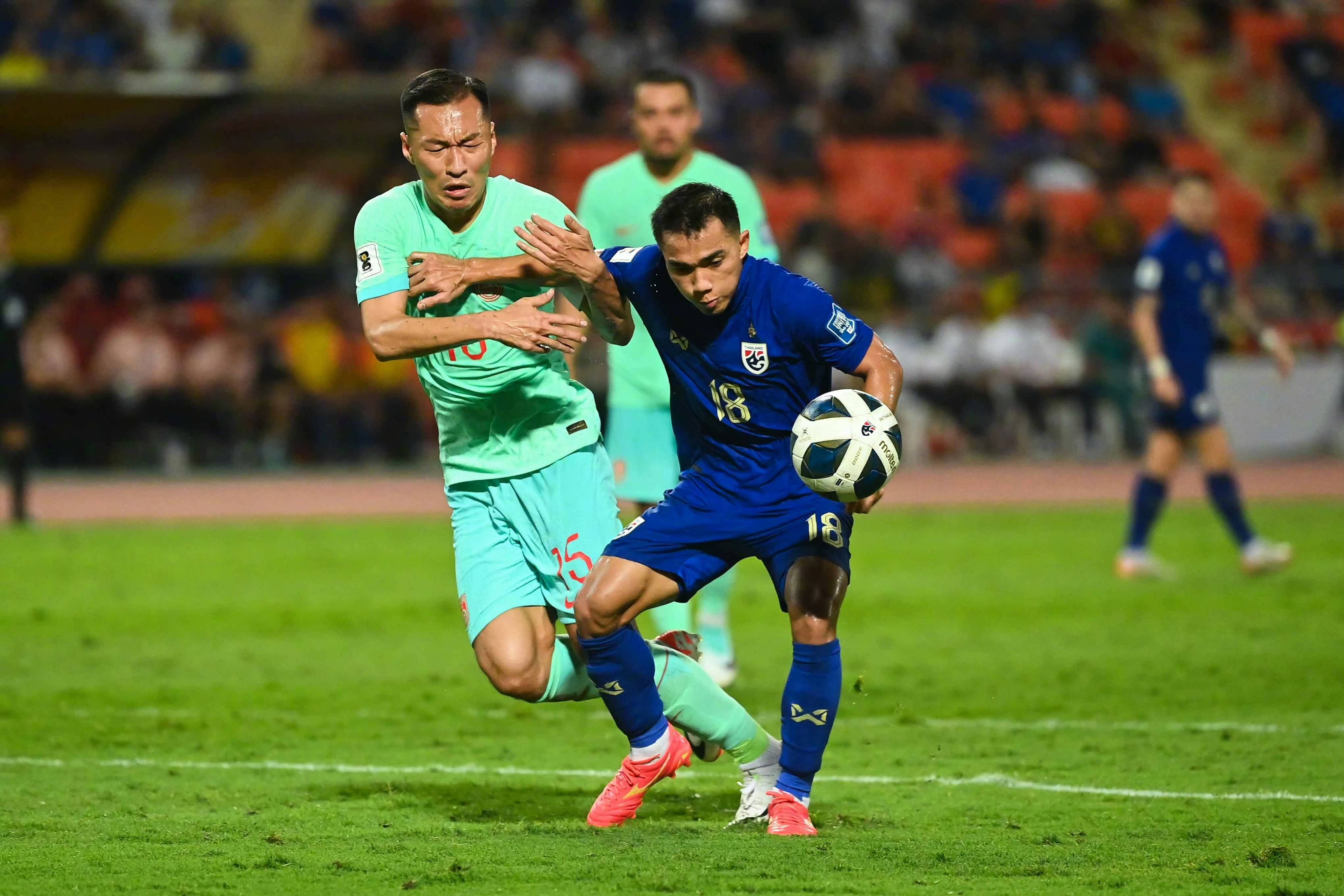 爱体育-泰国女足队员发挥出色,赢得观众喝彩