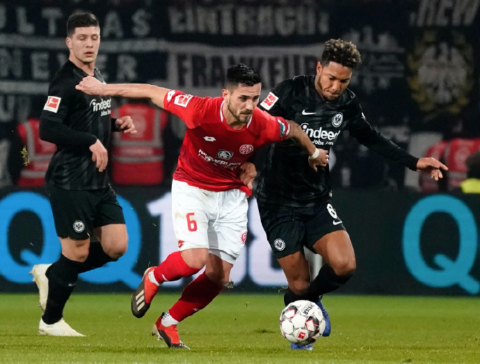 爱体育官网-柏林赫塔士加大逐随云达不莱梅的步伐