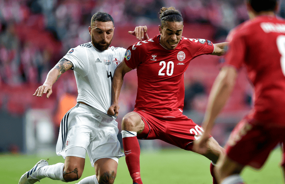 欧预赛赛事紧张激烈,球员技术全面提升 欧预赛赛事紧张激烈,球员技术全面提升