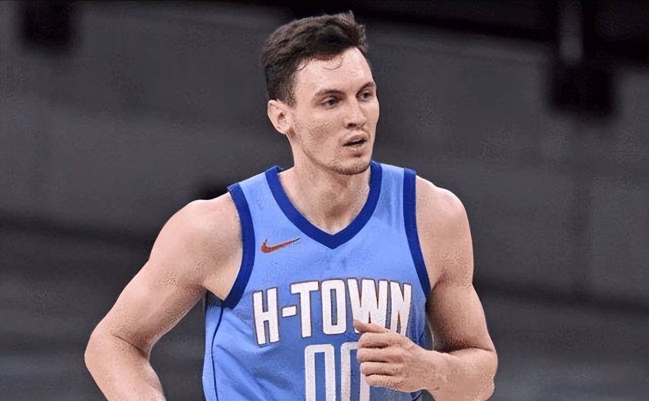 福塔蒂加盟波鸿,或成球队关键一员 福塔蒂加盟波鸿,或成球队关键一员