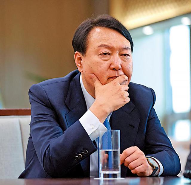 爱体育官方网站-沙尔克04困境持续,难以摆脱低迷