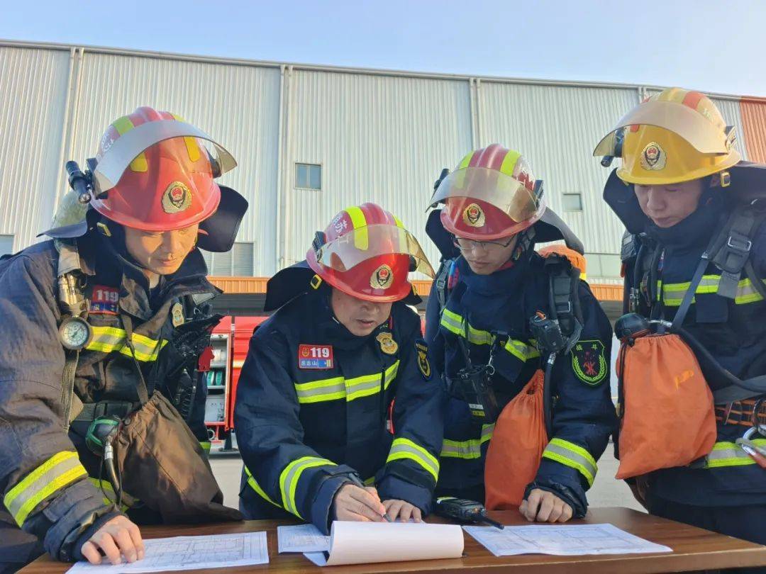 爱体育官方网站-队员训练成效暴露,备战实力遭受考验!