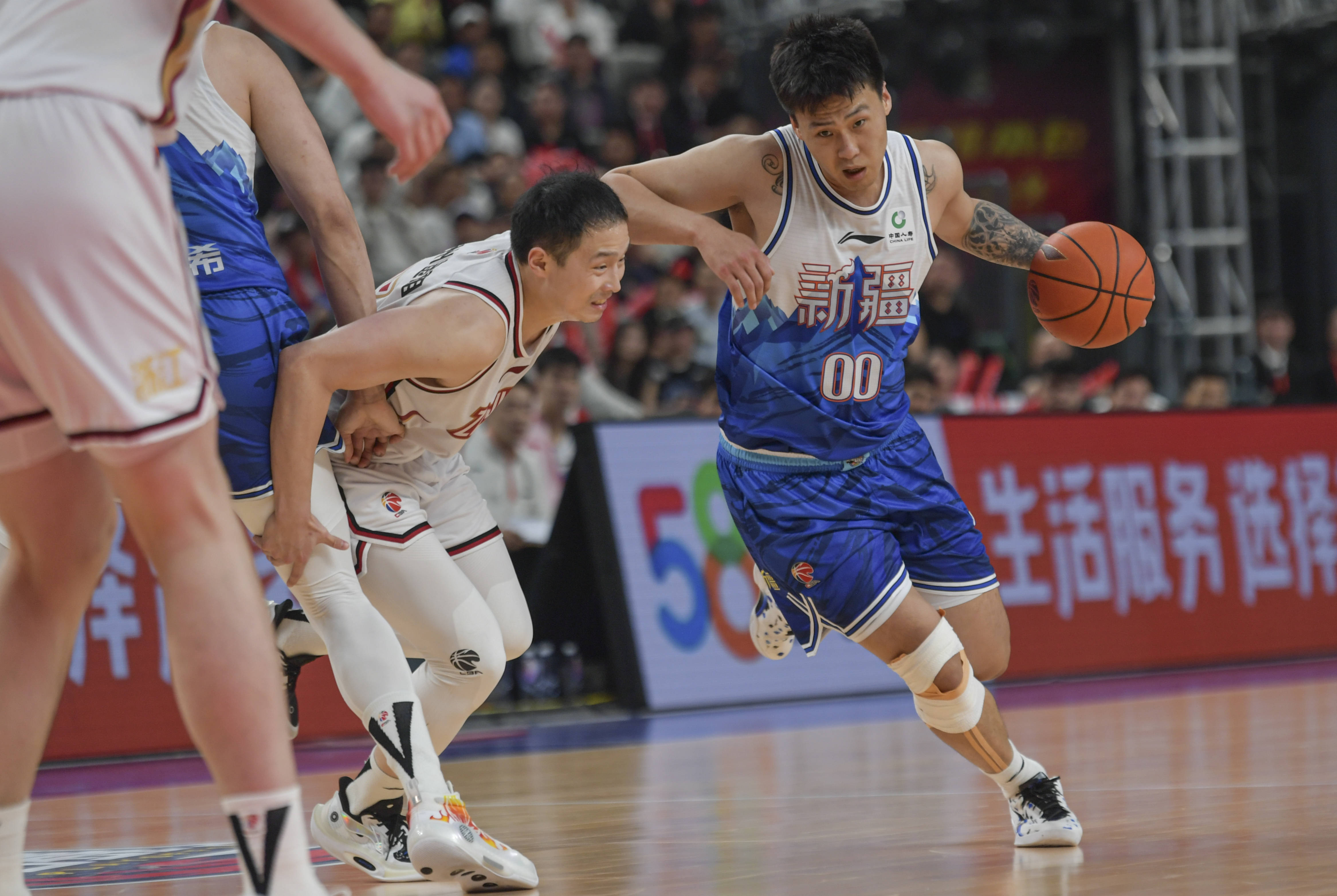 赵睿强势发威,领队打出好比赛 赵睿强势发威,领队打出好比赛