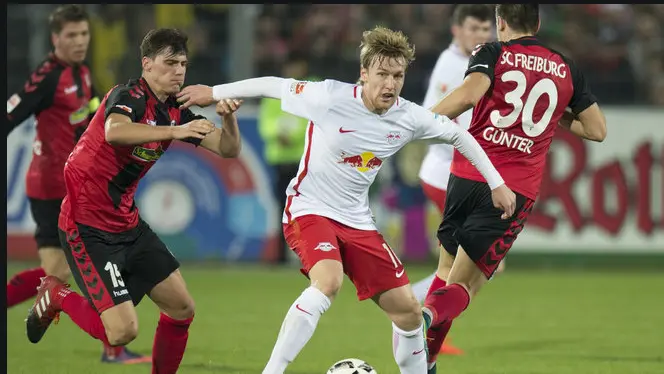 爱体育官方网站-沃尔夫斯堡前锋接受采访坦言希望留在球队,为冠军而战