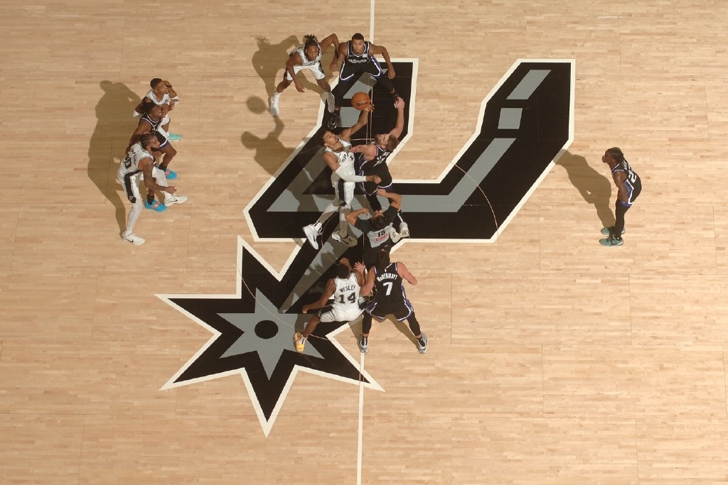 波黑国家队团结一心,以团队作战取得胜利 波黑国家队团结一心,以团队作战取得胜利