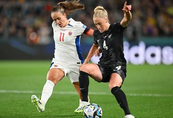 爱体育-英国射击选手实现逆袭,斩获银牌