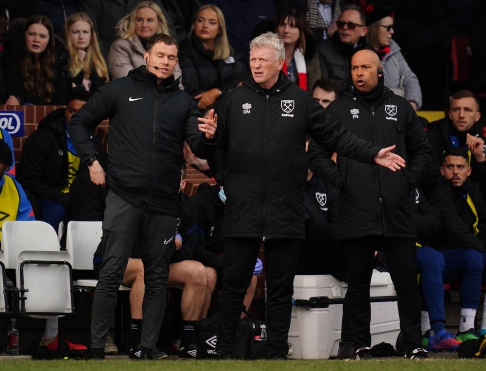 爱体育官网-明斯特主场爆冷逆转，挺胸而出