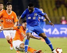 爱体育-华尔沃斯被罚下场,球队仅剩十人应战