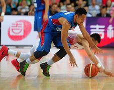 巴拿马篮球锦标赛四分卫决战，天才球员表现卓越