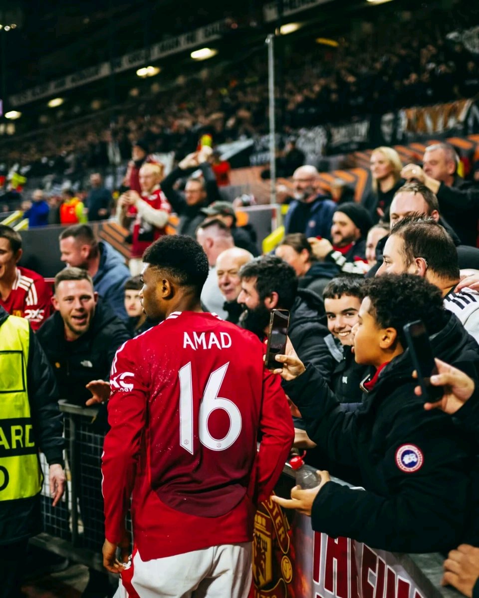 曼联雄心壮志,欧冠联赛竞争激烈 曼联雄心壮志,欧冠联赛竞争激烈