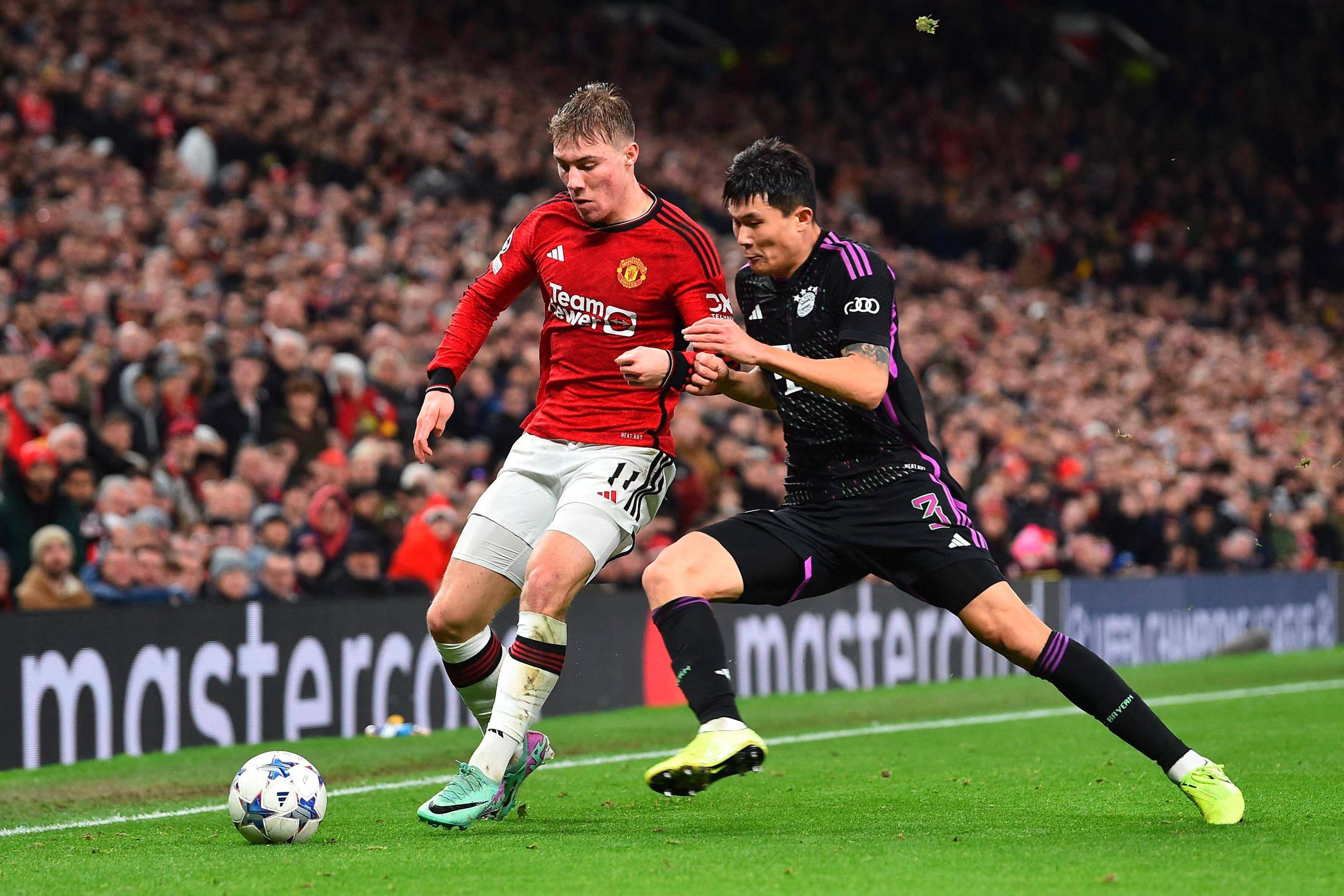 曼联3-1逆转亚特兰大,晋级欧冠8强 曼联3-1逆转亚特兰大,晋级欧冠8强