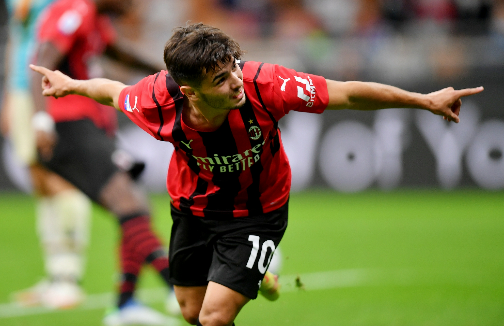 爱体育-哥伦比亚队晋级欧预赛决赛,竟名匆