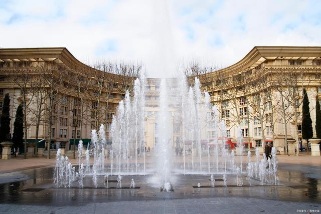 蒙彼利埃主场豪取三分,稳固前进步伐 蒙彼利埃主场豪取三分,稳固前进步伐