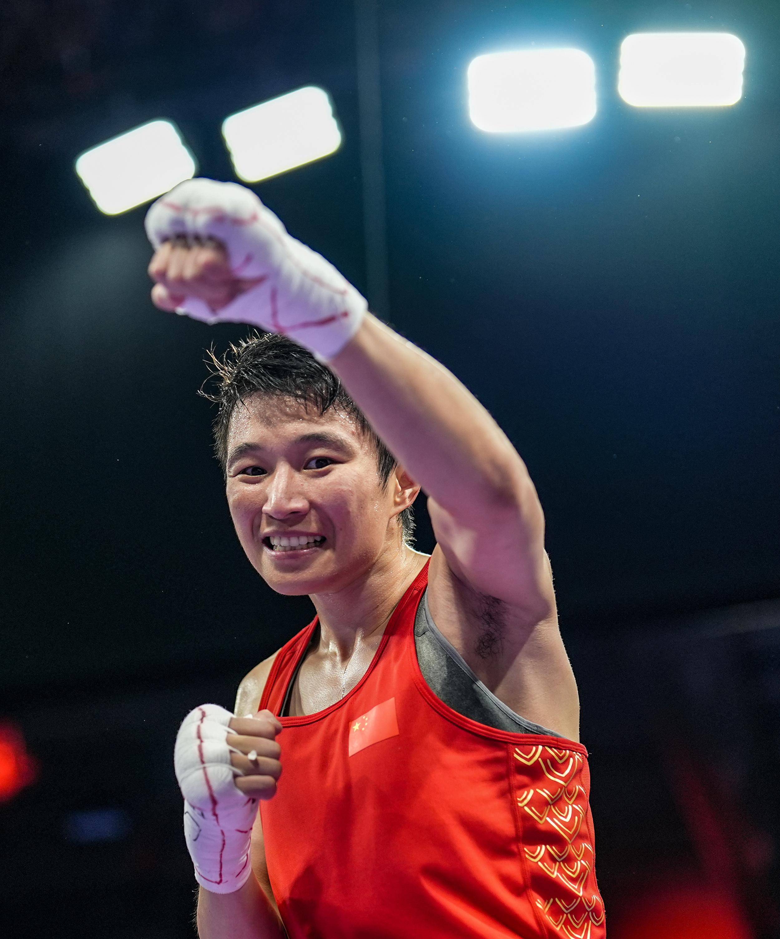 爱体育官方网站-多米尼加选手夺得羽毛球银牌