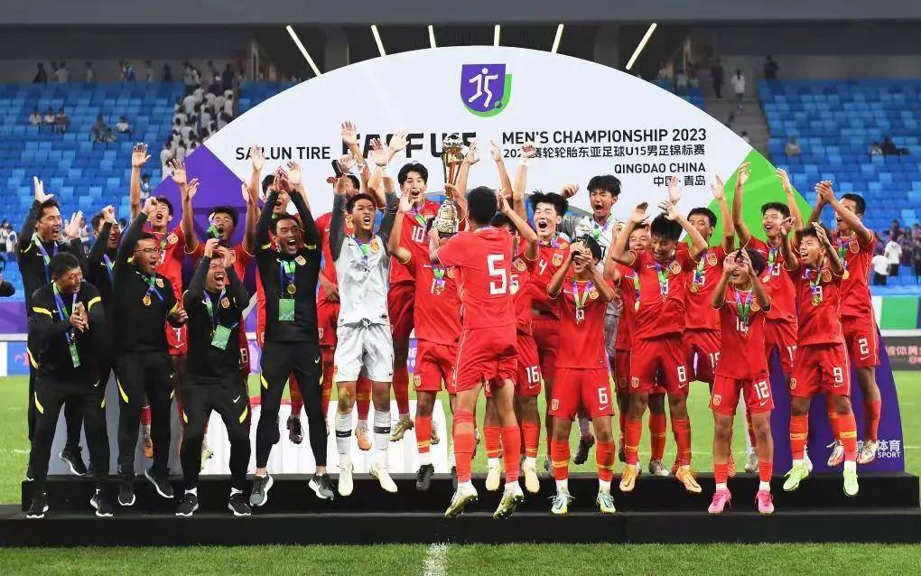 爱体育-顶尖球队齐聚,战绩如虹争雄荣耀