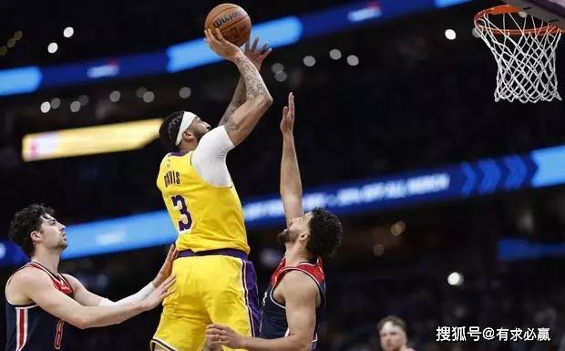 詹皇砍下25+10,湖人轻取活塞结束两连败 詹皇砍下25+10,湖人轻取活塞结束两连败