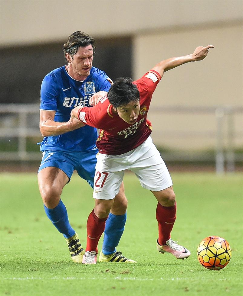 爱体育官方网站-广州恒大备战足协杯半决赛,实力强劲!