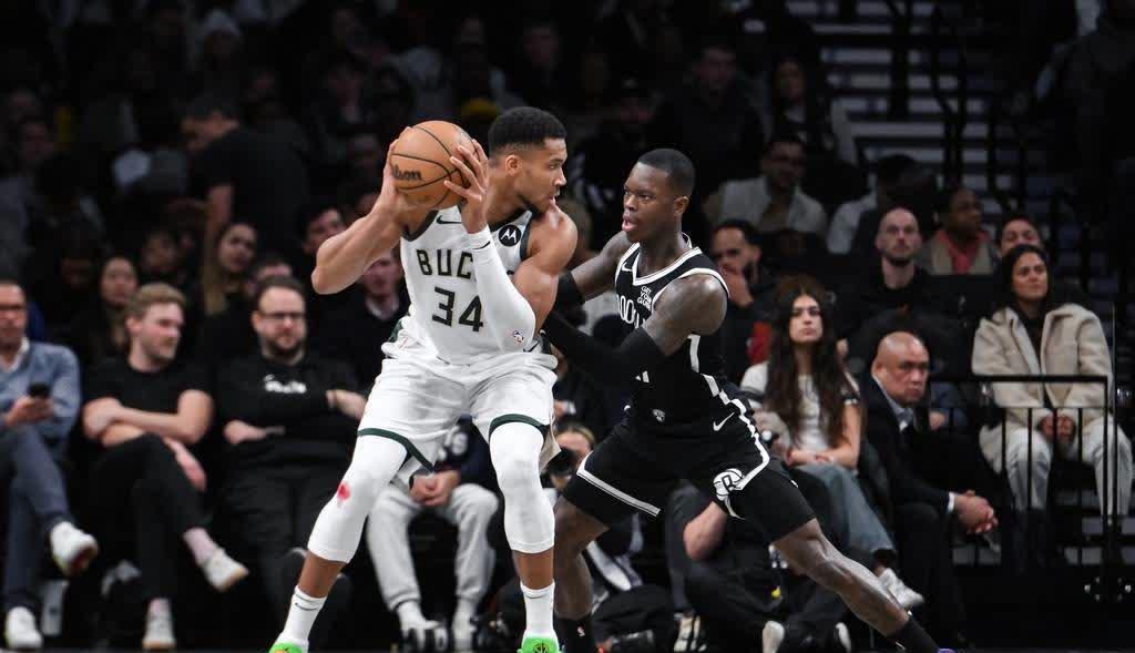 篮网险胜雄鹿,丁威迪发威全场独得33分 篮网险胜雄鹿,丁威迪发威全场独得33分