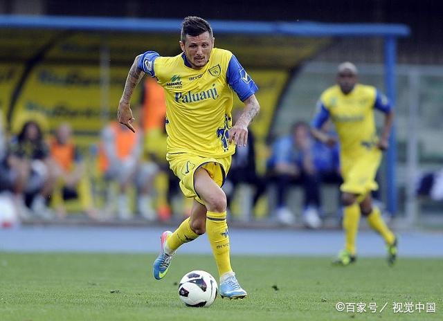 那不勒斯击败切沃,继续领跑积分榜 那不勒斯击败切沃,继续领跑积分榜